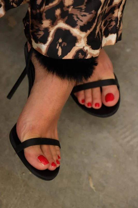 Toohotfeetforyou profile photo