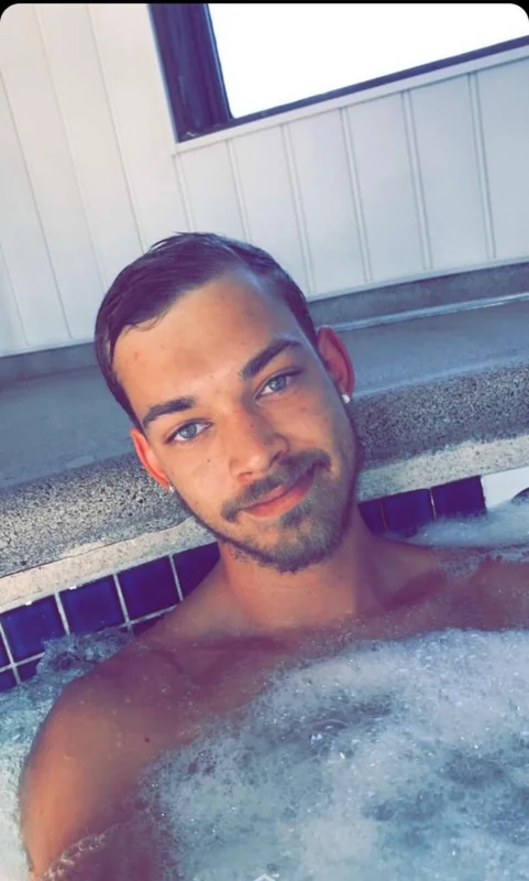 Treycomeins OnlyFans profile on OnlySeek