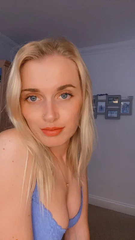 U163317426 profile photo