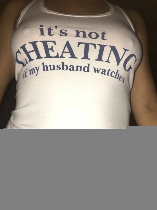 Unsuspectedhotwife OnlyFans profile on OnlySeek