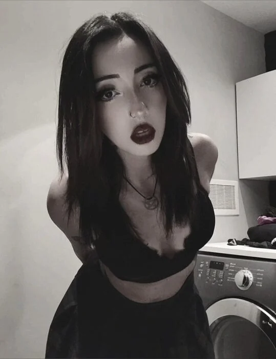 Leslie profile photo
