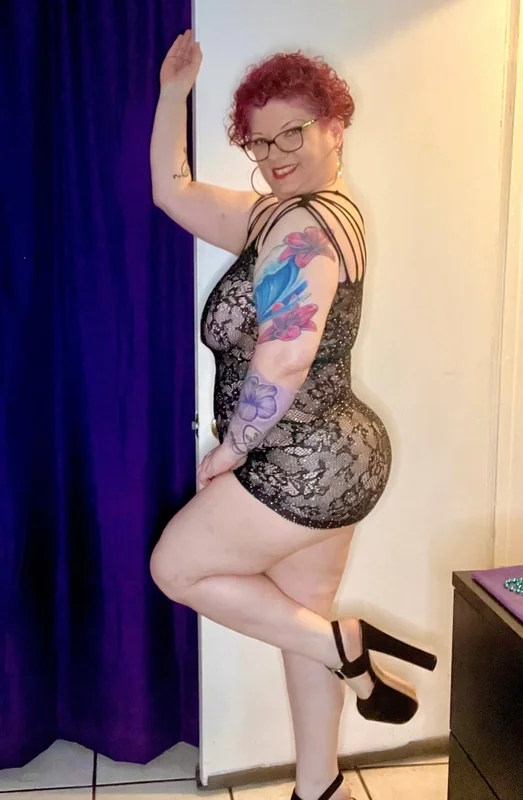 Violet V. Storm profile photo