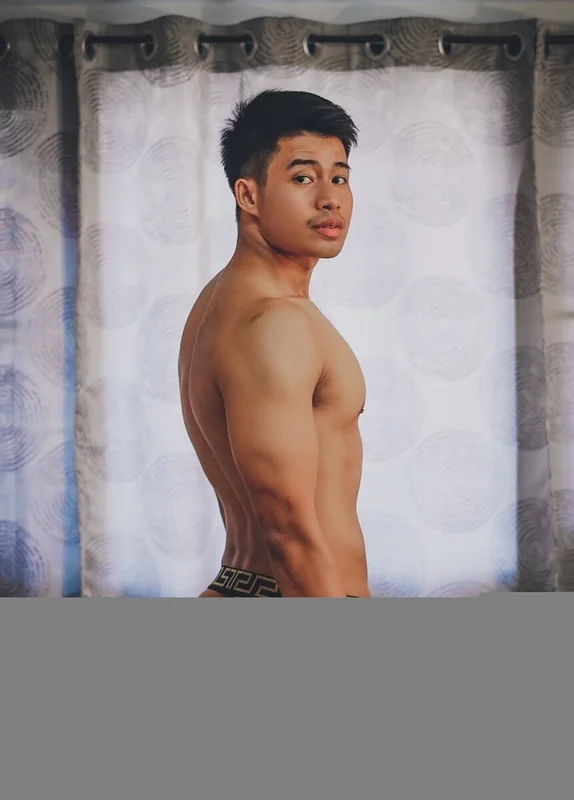 Watcharato OnlyFans profile on OnlySeek