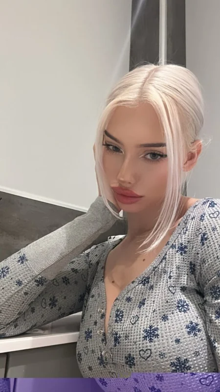 ari profile photo