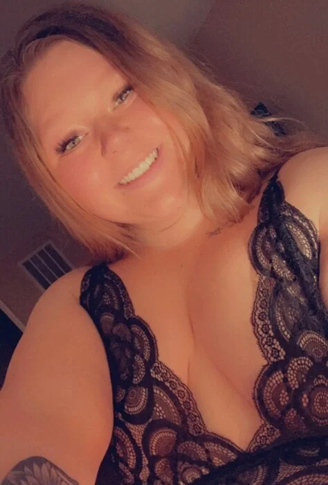 Yourlilsecret22 profile photo
